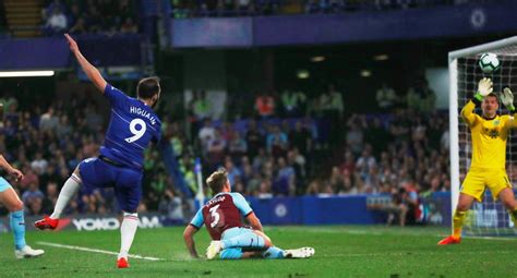 Chelsea vs Burnley Higuaín marcó con este misil luego de una gran