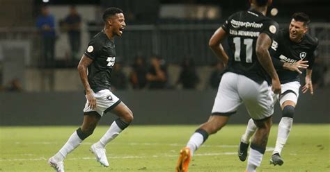 Vice L Der Do Brasileir O Botafogo Tem A Maior Sequ Ncia Invicta Entre