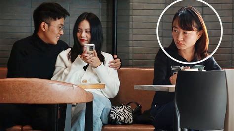 Woman Asks Strangers To Help Her Conceal An Affair Social Experiment 当已婚女士请路人帮忙欺骗自己的丈夫，有人默默给了