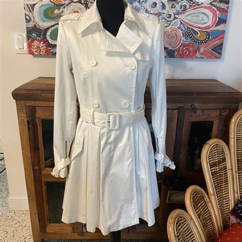 Alice Olivia Jackets Coats Alice Olivia Employed White Trench