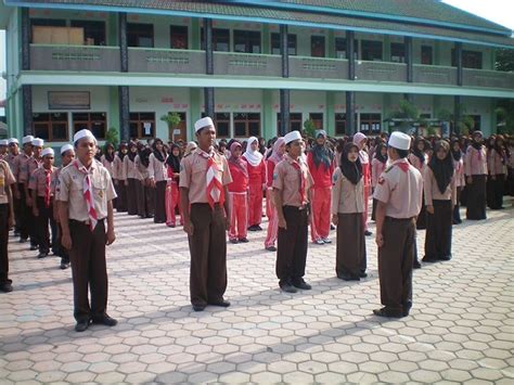 Pesantren Zainul Hasan Genggong Probolinggo Pesantren › Laduniid