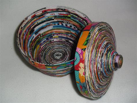 Paper Coil Bowl I Ve Made A Few Of These The Folding And Coiling Is