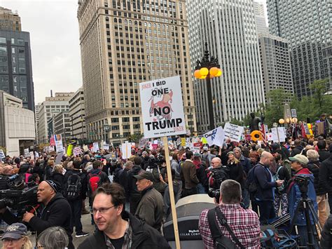 Thousands Of Protesters Gather At Trump Tower Amid President’s Visit Nbc Chicago