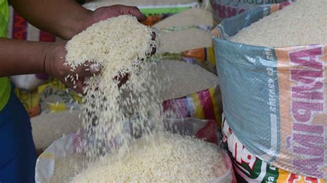 Salvadoreños tienen que pagar 9 30 más por cada quintal de arroz