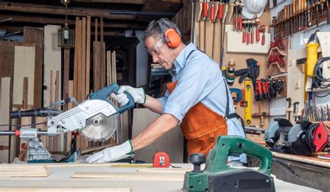 A Beginners Guide To Using A Miter Saw Woodsmith