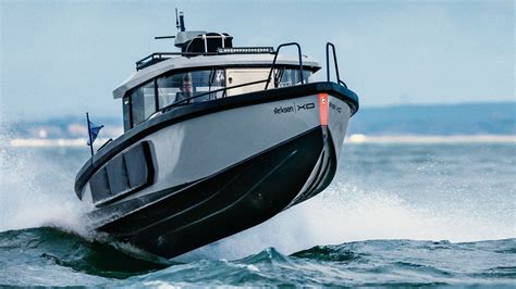 Arksen 30 Sea Trial Review Flat Out In The New Range Rover Of The Sea