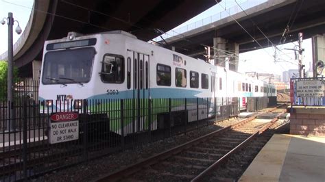 Maryland Mta Light Rail Train Southbound At Camden Station Youtube