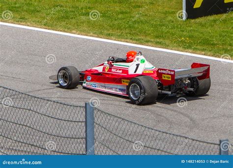 Spielberg Austria Nikki Lauda En El Circuito Honorario En La