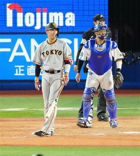 【巨人】坂本勇人16打席連続無安打 原監督「手助けは難しい選手」前打者の中田翔2度申告敬遠 プロ野球写真ニュース 日刊スポーツ