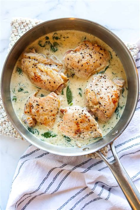 Healthy One Skillet Chicken Thighs Recipe With Creamy Spinach Sauce