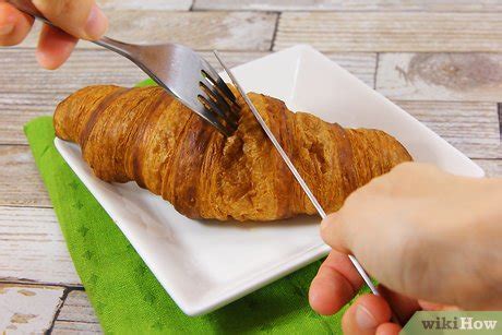 Formas De Comer Croissants Wikihow