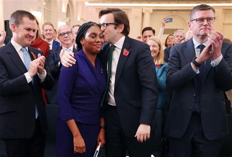 Kemi Badenoch eleita líder do Partido Conservador do Reino Unido