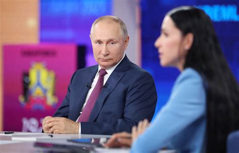 "Прямая линия" с Владимиром Путиным. Онлайн