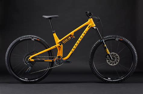 Commencal Meta V5 Ohlins Edition Yellow Atelier Cgs