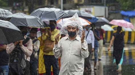 Weather Update দক্ষিণবঙ্গে ঢুকল বর্ষা মেঘলা আকাশ কোথায় কোথায়