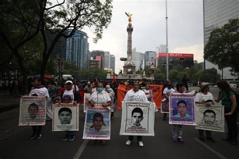 La Jornada Padres De Los 43 Realizan 115 Jornada De Acción Global Por