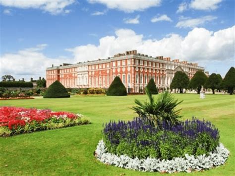 Hampton Court Palace Gardens And Maze London Top Sights Tours