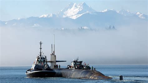 Royal Navy S Nuclear Submarine With 140 Crew Members Sinks To Danger Zone Report World News