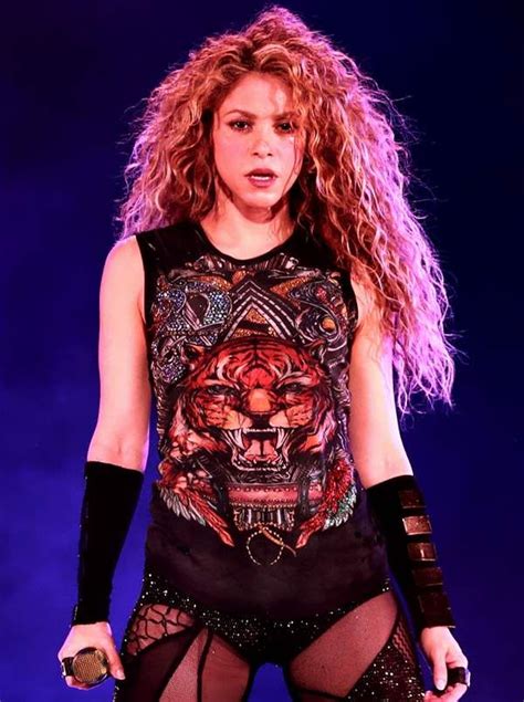 Shakira irá a juicio acusada de seis delitos fiscales y por presunto