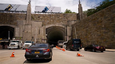 New traffic pattern approaching Lincoln Tunnel creates confusion ...