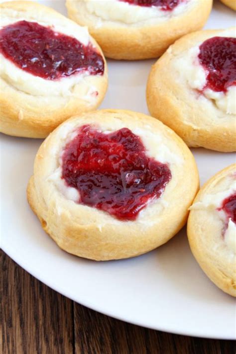 Raspberry Cream Cheese Crescent Danishes My Incredible Recipes