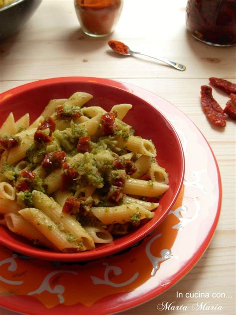 Penne Con Broccoli E Pomodori Secchi In Cucina Con Marta Maria