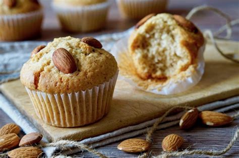 Muffin Alle Mandorle Ricetta Facile Dolci Ricette Di Pietro