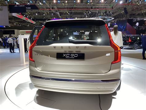 Volvo Xc90 Recharge Ultimate Chạy động Cơ Hybrid Cắm Sạc Giá 4 65 Tỉ Tại Việt Nam