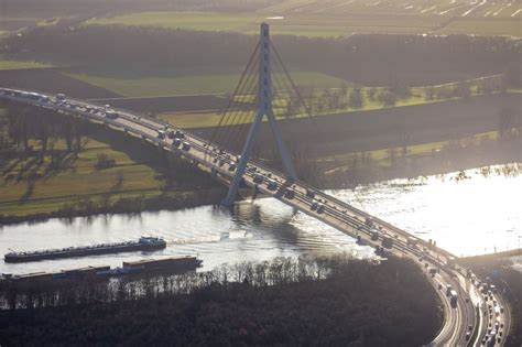 D Sseldorf Von Oben Autobahn Br Ckenbauwerk Der Bab A Auch