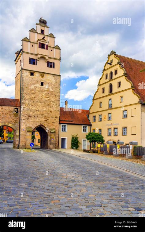 N Rdlinger Tower N Rdlinger Tor In Dinkelsb Hl Germany The Old Town