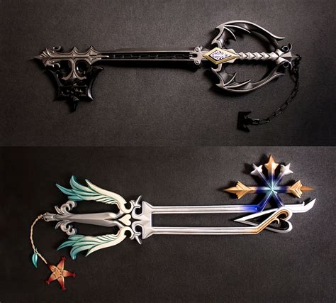 Kingdom Hearts Roxas Oblivion And Oathkeeper Keyblade Etsy