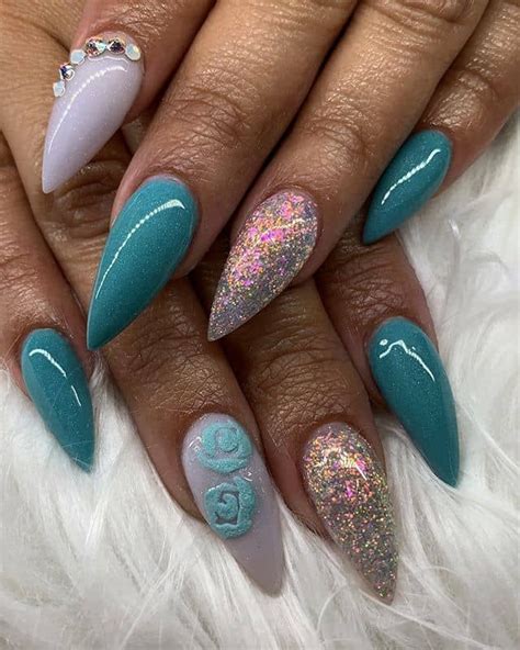 46 Cute Pointy Acrylic Nails That Are Fun To Wear In 2020 Pointy