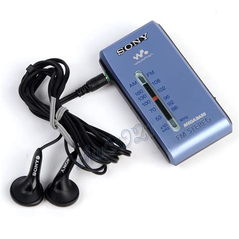 New In Box Sony Srf S Fm Am Compact Radio Walkman Analogue Tuner Blue