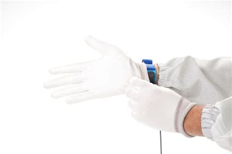 What Type Of Gloves Are Esd And How To Use Them Correctly Bondline