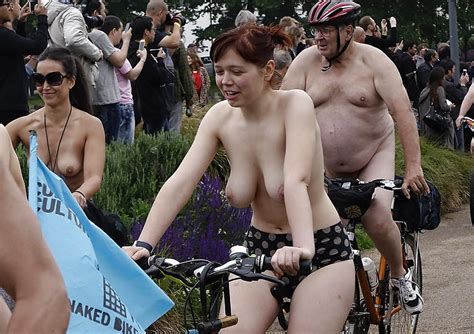 Xxx Naked Bike Ride Cycling Showing Titis Pussies Some Cocks