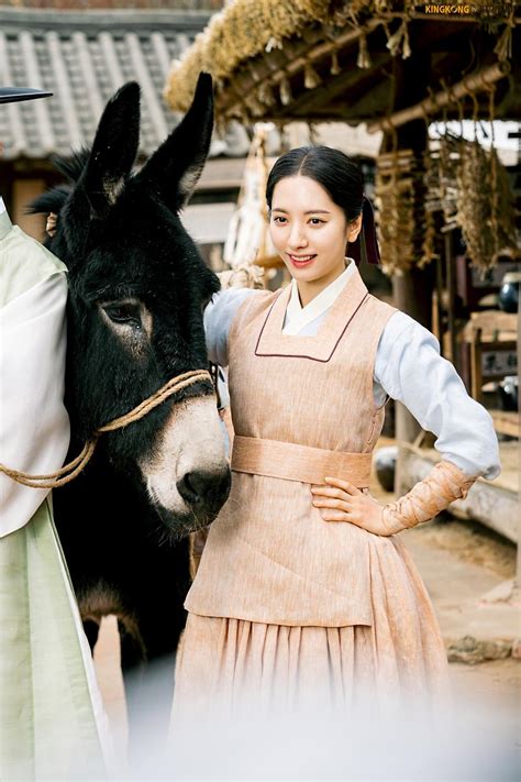 Wjsn Daily On Twitter Pic Bona Shooting Behind For Joseon