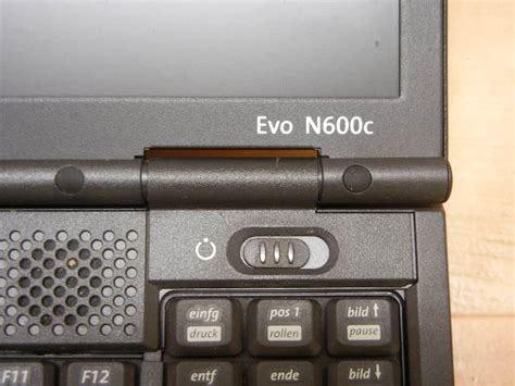 Compaq Evo N600c Clous