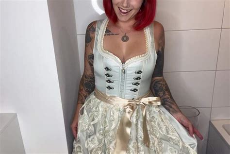 Ninadevil Im Sexy Dirndl Meine Nasse Pussy Befriedigt Porn Kostenlos