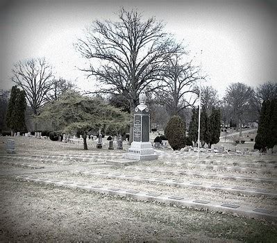 Oakdale Memorial Gardens In Davenport Iowa Find A Grave Cemetery