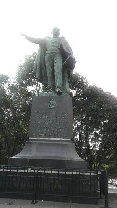 Benito Juarez statue outside Watergate Complex | Benemerito de las ...