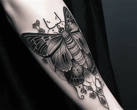 Moth Tattoo Meaning: 7 Symbolism and Interpretations