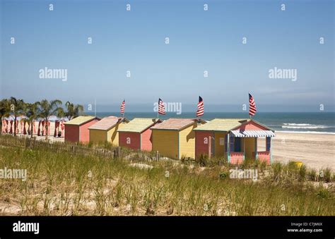 Cabana houses on atlantic city beach hi-res stock photography and images - Alamy