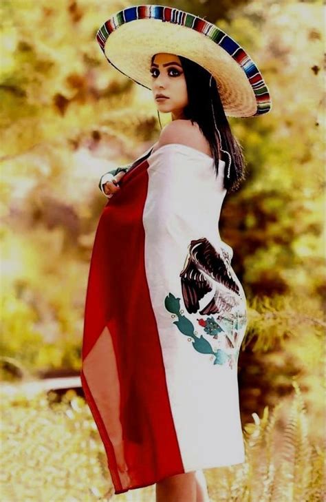 Pin By Edna Margarita Bonilla Cadena On Art Mexican Outfit Chicana