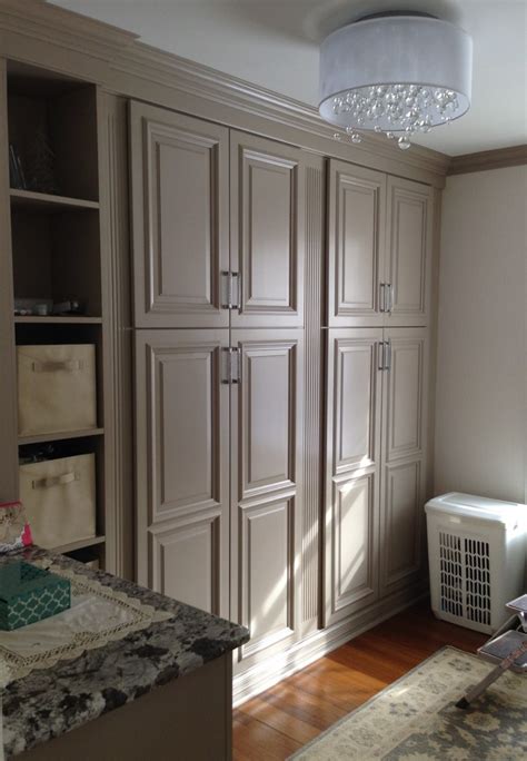 Classic Dressing Room Traditional Closet New York By Quaker