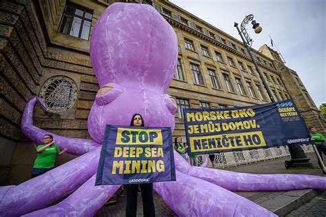 Deep Sea Mining Is A Concrete Threat We Can Shut Down Now Greenpeace