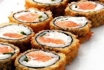 UAU SUSHI Hot de salmão e creme cheese MeeuPedido