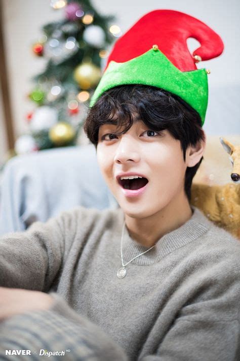 Naver And Dispatch Merry Christmas 🧸 V Taehyung Celebridades