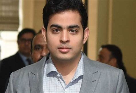 Akash Ambani Wiki, Age, Education, Family, Wife, Children, Net Worth ...