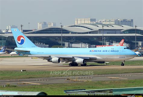 Hl Korean Air Cargo Boeing F Erf At Ho Chi Minh City