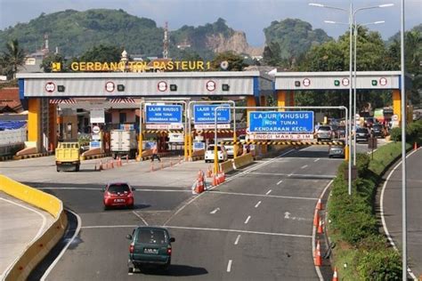 Tarif Tol Jakarta Bandung Gerbang Masuk Pasteur Varia Katadata Co Id